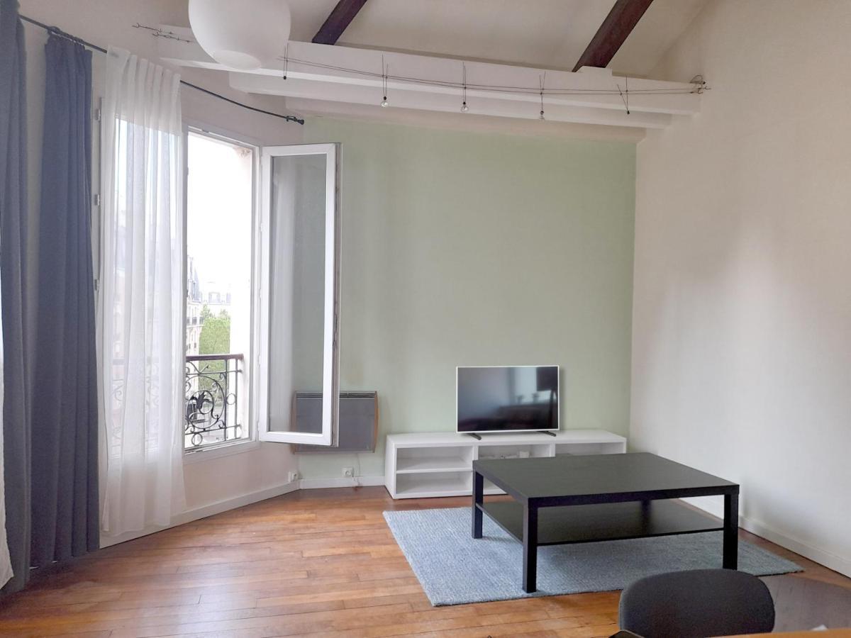 Un Appartement Typique Parisien / A Typical Parisian Apartment Exterior foto